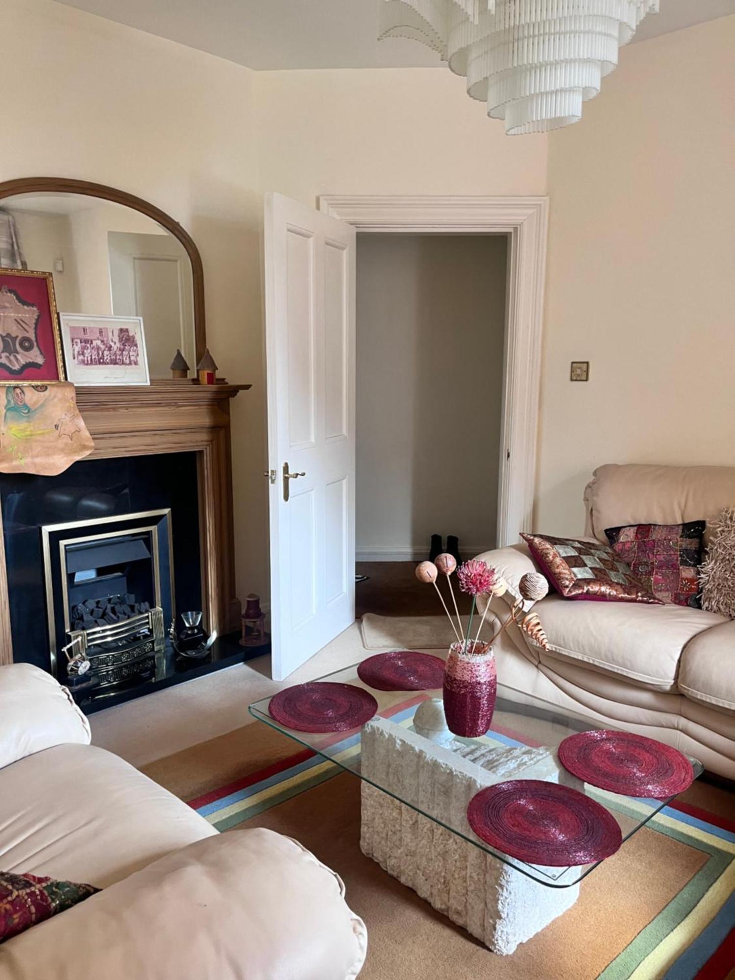 Private Room In Charming Detached House In Newington إدنبرة المظهر الخارجي الصورة
